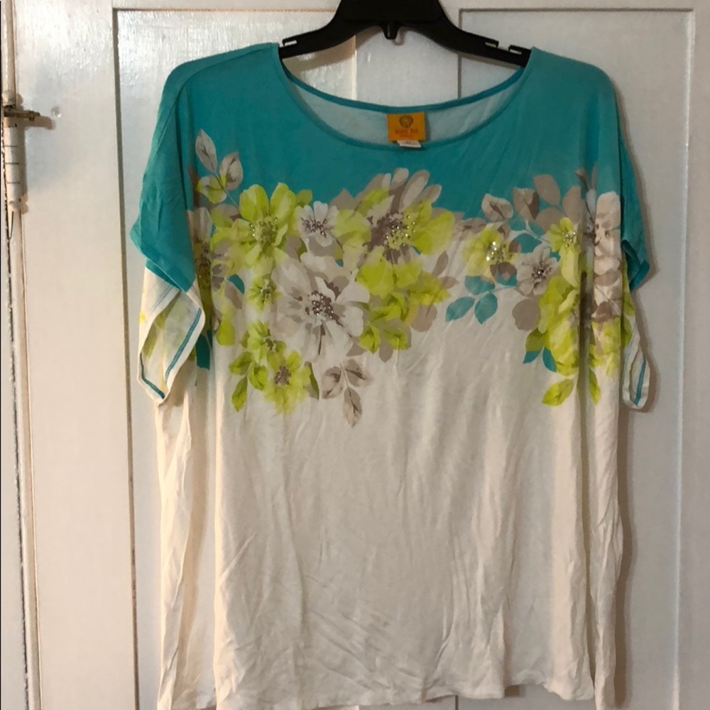 Ruby Rd. Short Sleeve Top!!!